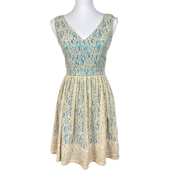 Modcloth Minuet NWT Sleeveless Fit & Flare Mini Dress Gold Lace Blue Satin Sz S - Picture 5 of 14
